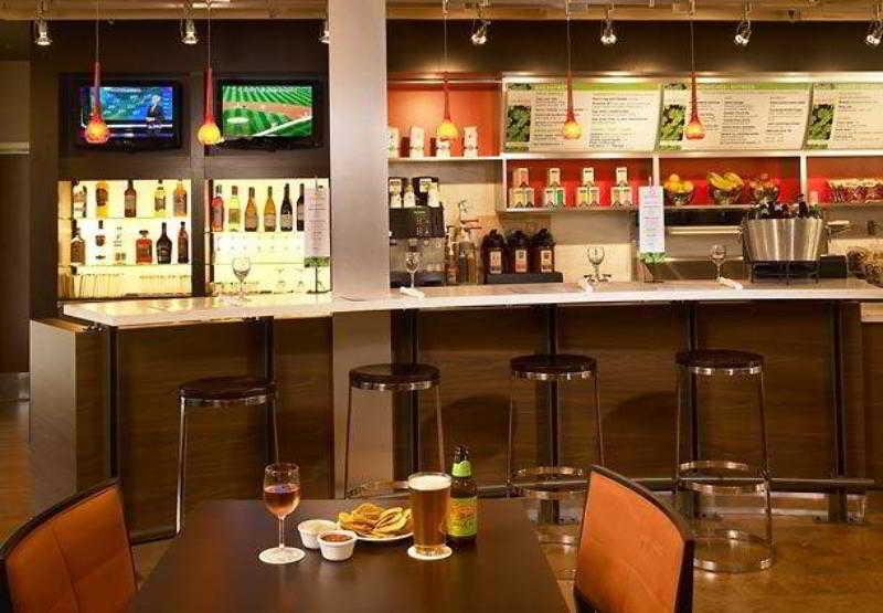 Courtyard By Marriott Springfield Hotel Restoran foto